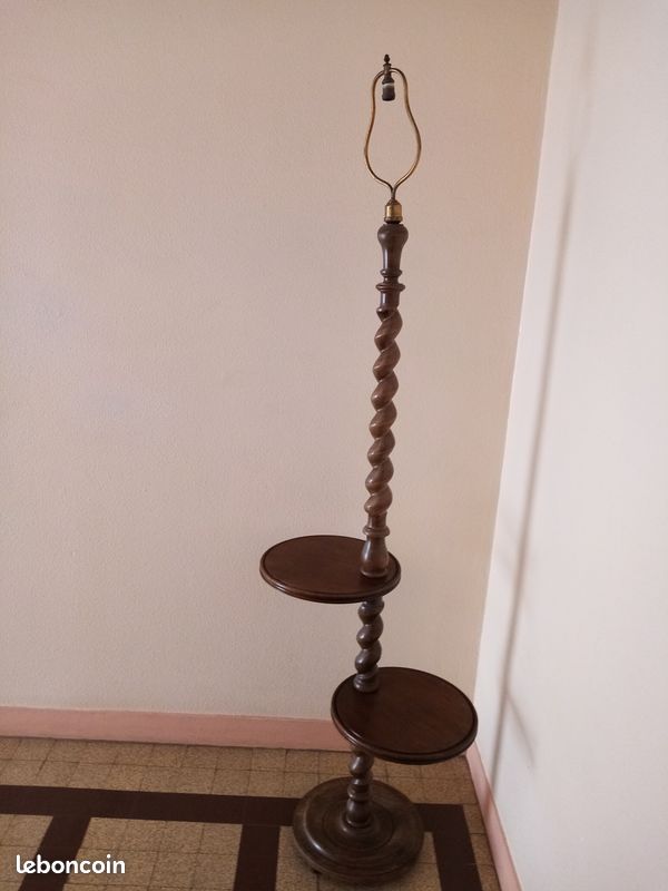 Lampadaire vintage (image 1)