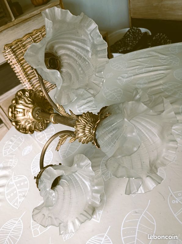 Lustre 4 tulipes . Epoque art nouveau. Parfait état (image 2)