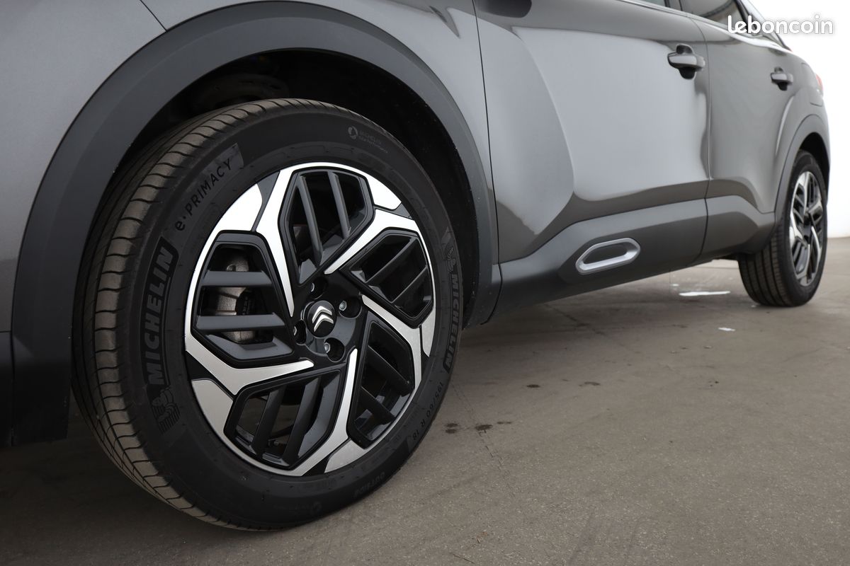 Citroen C4 1.2 PureTech Max EAT8 131 ch (image 28)