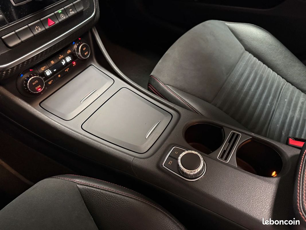 Mercedes-Benz CLASSE A 180D 110CH Fascination Pack AMG (image 34)