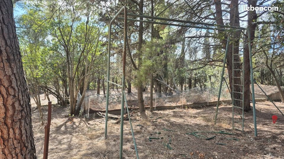 Terrain 737 m² Ouveillan · 94 900 €