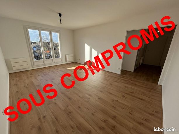 https://img.leboncoin.fr/api/v1/lbcpb1/images/63/30/0b/63300b9fa82b6aced55a502c36153dda55da546c.jpg?rule=ad-image