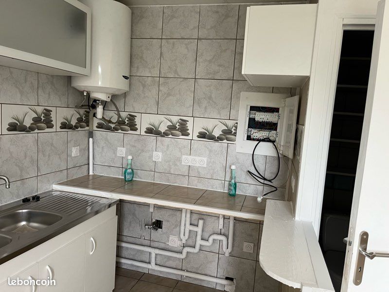 Appartement 1 pièce 25 m² · à Lesparre-Médoc · 25 m² · 550 €