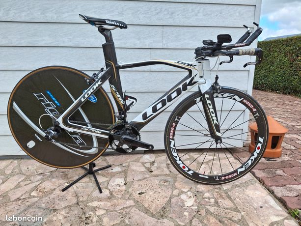 ROUE ARRIERE LENTICULAIRE MAVIC COMETE 10 VITESSES 700 A PNEU