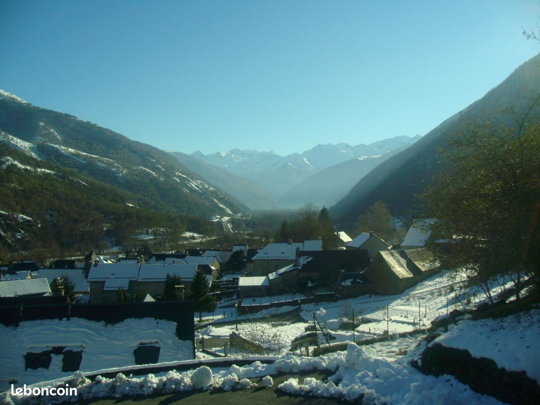 Petite maison de montagne avec jardin (image 10)