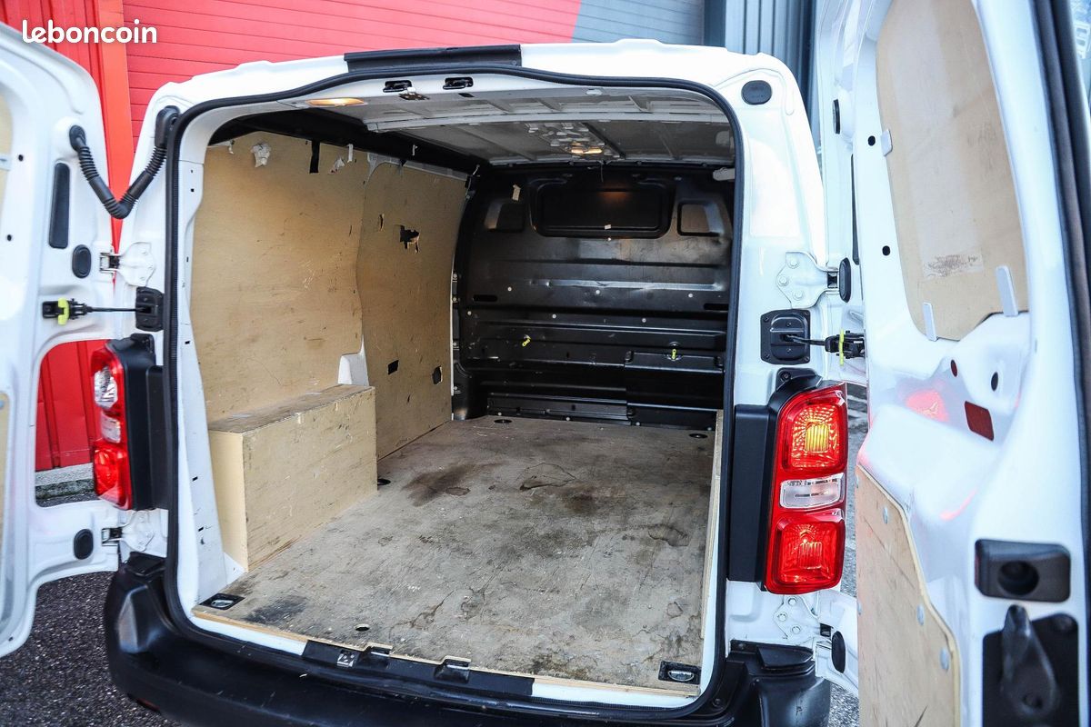CITROEN JUMPY M 2.0 BlueHDi 180 EAT8 III FOURGON Driver CAMERA GPS (image 16)