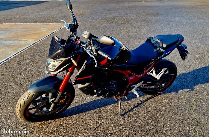 HondaCB750Hornet-2024