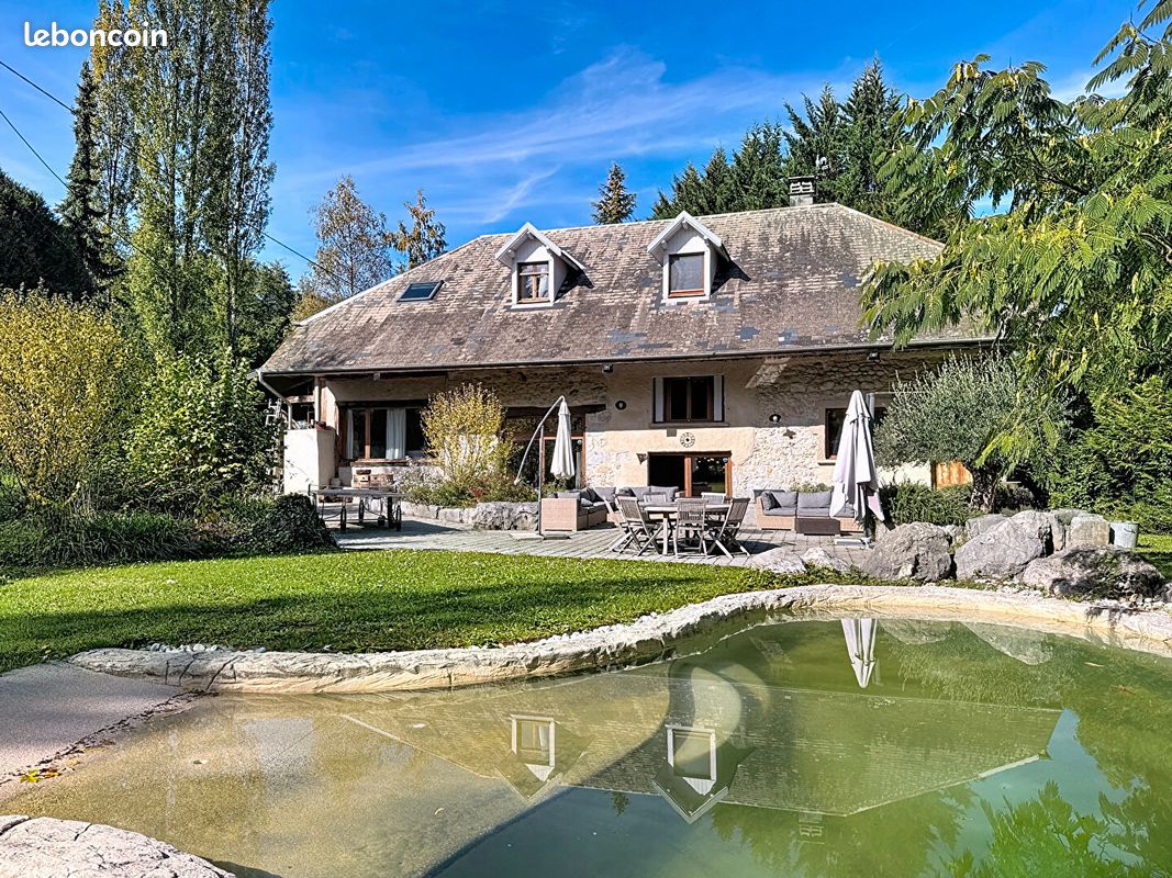 Maison 8 pièces 275 m² · à Héry-sur-Alby · 275 m² · 997 000 €