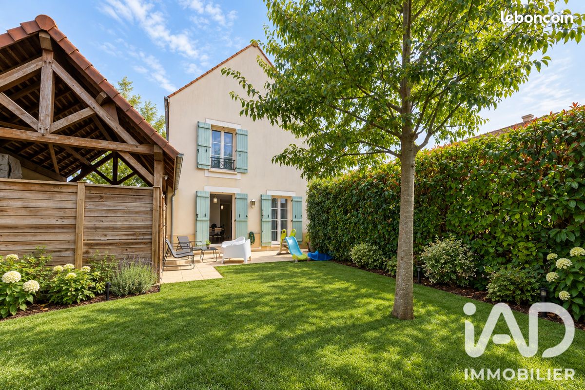 Maison 5 pièces 111 m² · à Magny-le-Hongre · 111 m² · 485 000 €