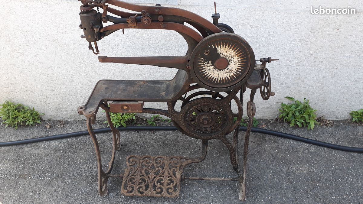 Machine à coudre antique patent elastique (image 1)