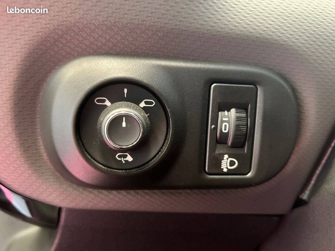 CITROEN C4 CACTUS BlueHDi 100 cv Shine - Caméra de recul / Carplay/Android auto - Garantie (image 18)