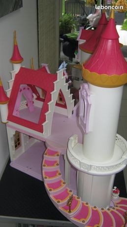 CHATEAU DE PRINCESSE PLAYMOBIL 5142 avec BOITE MEUBLE EUR 150,00 - FR