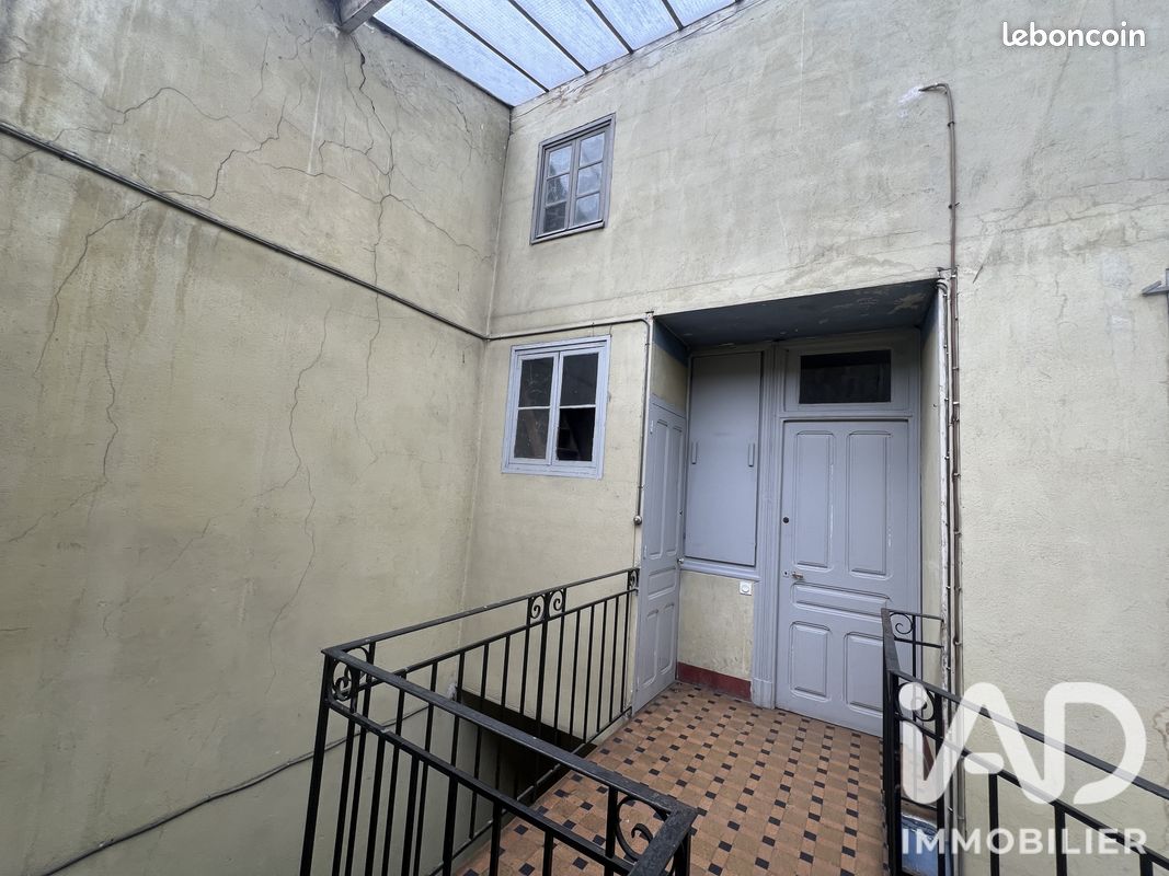 Appartement 3 pièces 57 m² · à Aubenas · 57 m² · 68 000 €