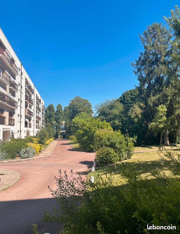 Appartement 3 pièces 67 m² · à Châtenay-Malabry · 67 m² · 247 000 €