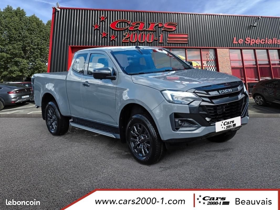 Isuzu D-max SPACE CABINE M/T NITRO SPORT - 2,2 AT 2026 (image 3)