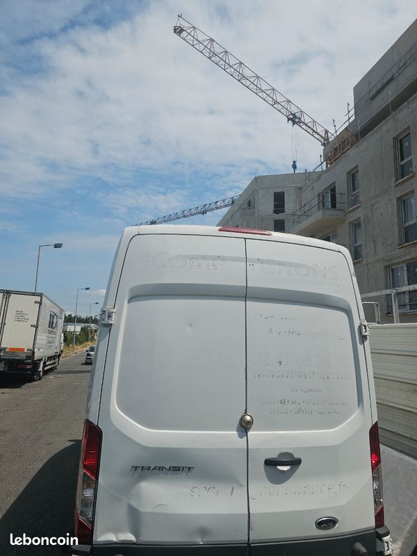 Ford transit (image 3)