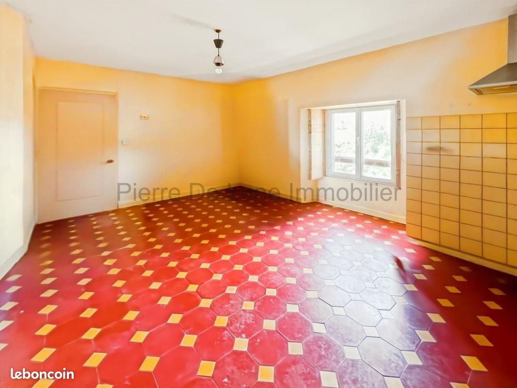 Appartement 3 pièces 80 m² · à Chamelet · 80 m² · 129 000 €