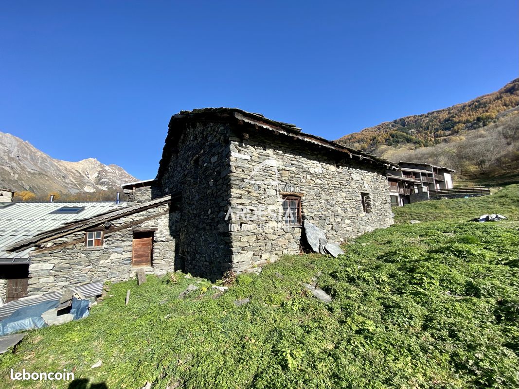 Maison 4 pièces 150 m² · à Saint-Michel-de-Maurienne · 150 m² · 140 000 €
