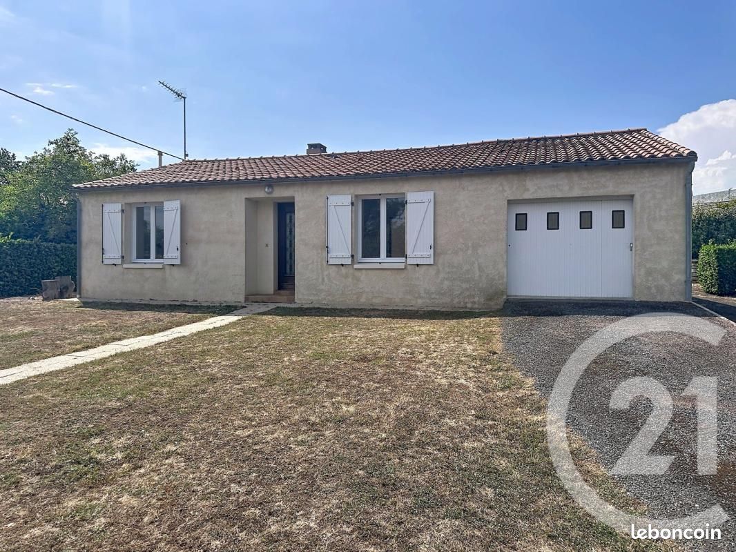 Maison 3 pièces 88 m² · à Nalliers · 88 m² · 700 €