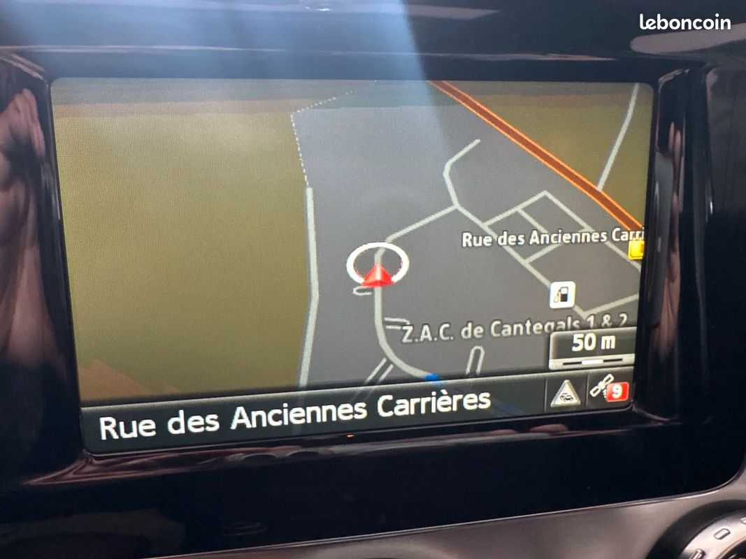 Mercedes GLA 220d 170ch 7G-DCT 4MATIC FASCINATION PACK AMG / Toit ouvrant (image 36)