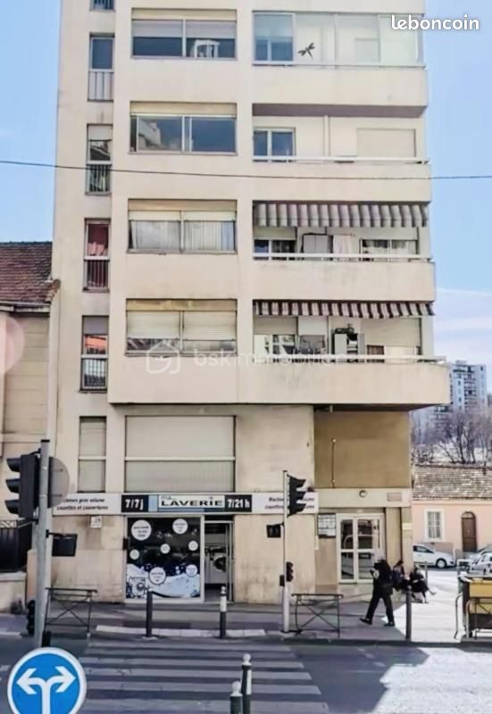 Appartement 3 pièces 62 m² · à Marseille · 62 m² · 150 000 €