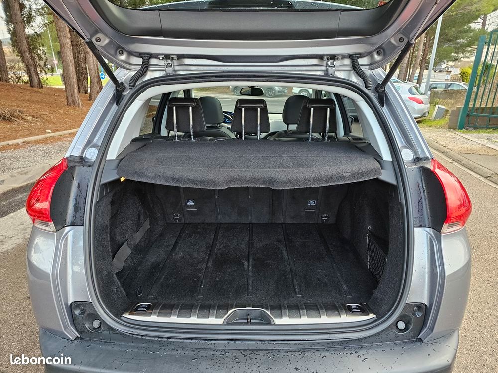 Peugeot 2008 1.6 VTi 120 ch Féline Titane (image 7)