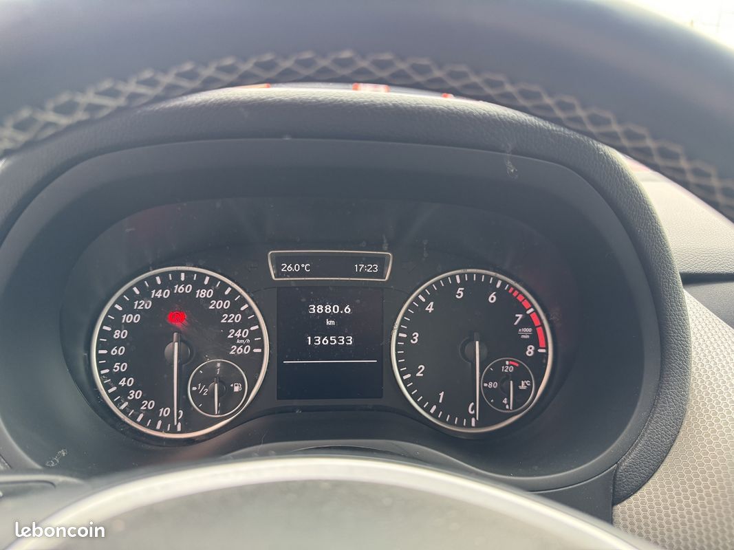 Mercedes CLASSE B 180 SPORT (image 7)