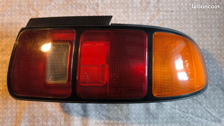 Toyota Celica Miniature 1/43 Avec Feux Avant Et Arrière Lumineux - DISM - Neuf