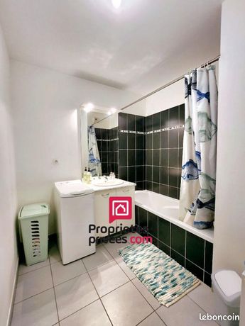 https://img.leboncoin.fr/api/v1/lbcpb1/images/63/44/d8/6344d8a67bae732b02319fe3026a05d12e1215e2.jpg?rule=ad-image
