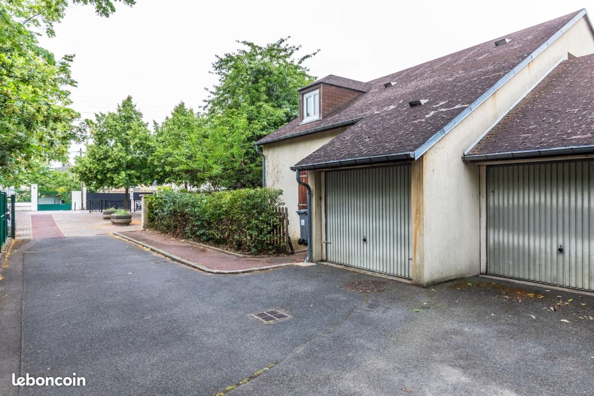 Maison 77 m² · à Chatou · 77 m² · 247 500 €