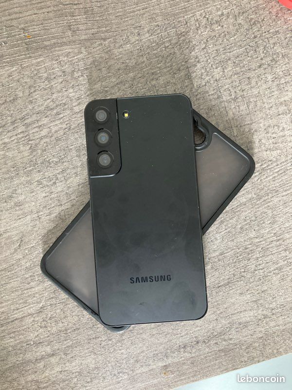 Samsung S22 128Go noir 5G (image 3)