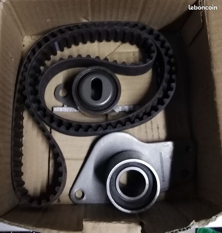 Kit distribution Renault Équipement auto