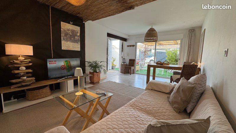 Maison plain pied 50m2 avec terrasse 45m2 pour 2 personnes à Aigues Mortes proche remparts, piste CyclableVia RHÔNA et plage (image 6)