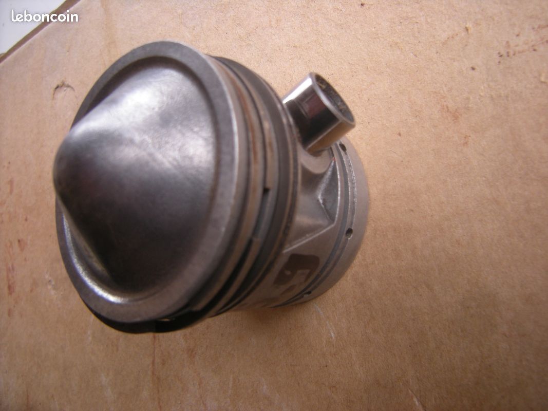 Piston AMC (image 1)