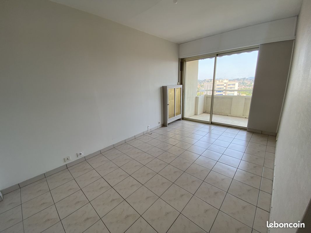 Appartement a louer toulon - 3 pièce(s) - 68 m2 - Surfyn