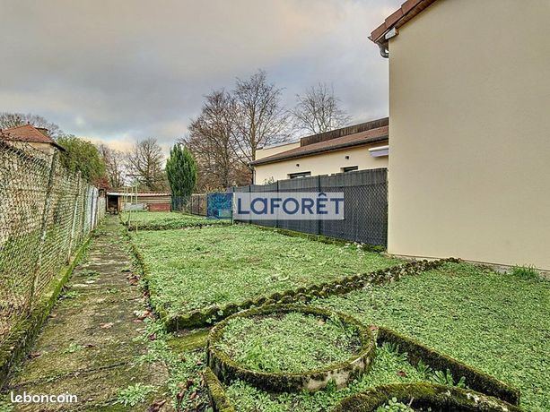 https://img.leboncoin.fr/api/v1/lbcpb1/images/63/48/51/6348519a2d54ab2c6f26726b97bfc057c760281a.jpg?rule=ad-image
