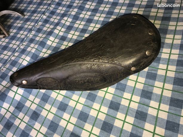 Superbe Et Véritable Selle De Vélo Ancienne En Cuir PRYMA Transat Complete Pour Velo Solex