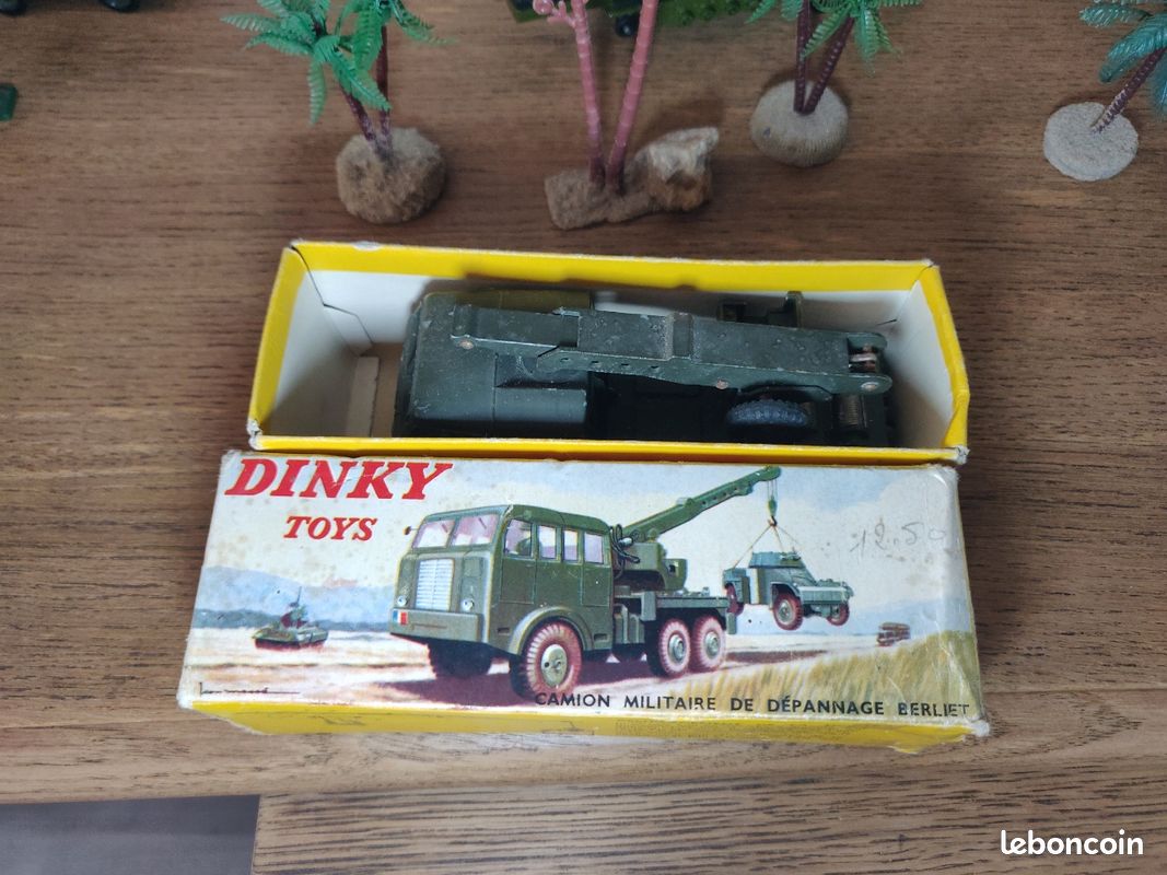 Dinky Toys – Tous Terrain Berliet Militaire – Meccano France – Occasion
