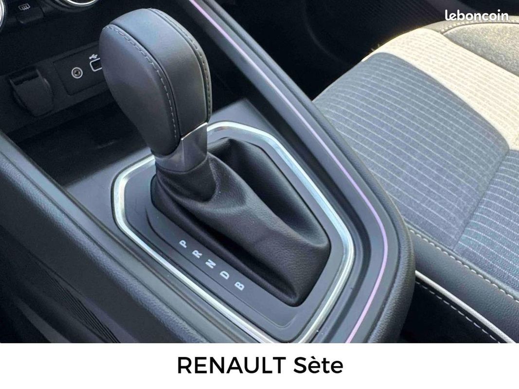 RENAULT Clio E-Tech full hybrid 145 ch GSR2 Techno (image 19)