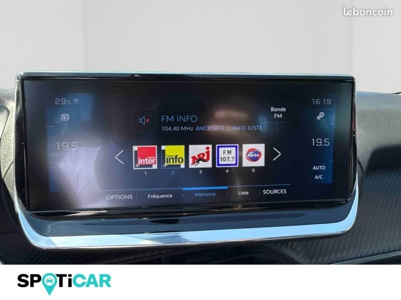 Peugeot 208 1.2 PureTech 100ch S&S Allure 118g (image 14)