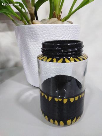 Pot fait main coloris or et noir