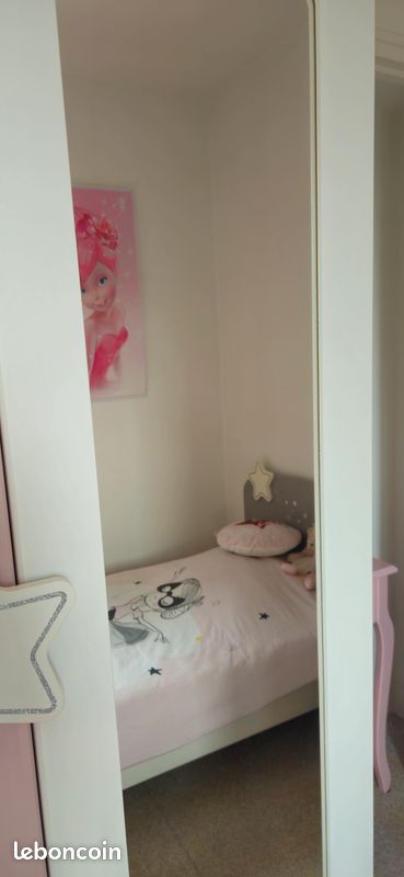 Chambre fille lit + table de chevet + armoire (image 8)