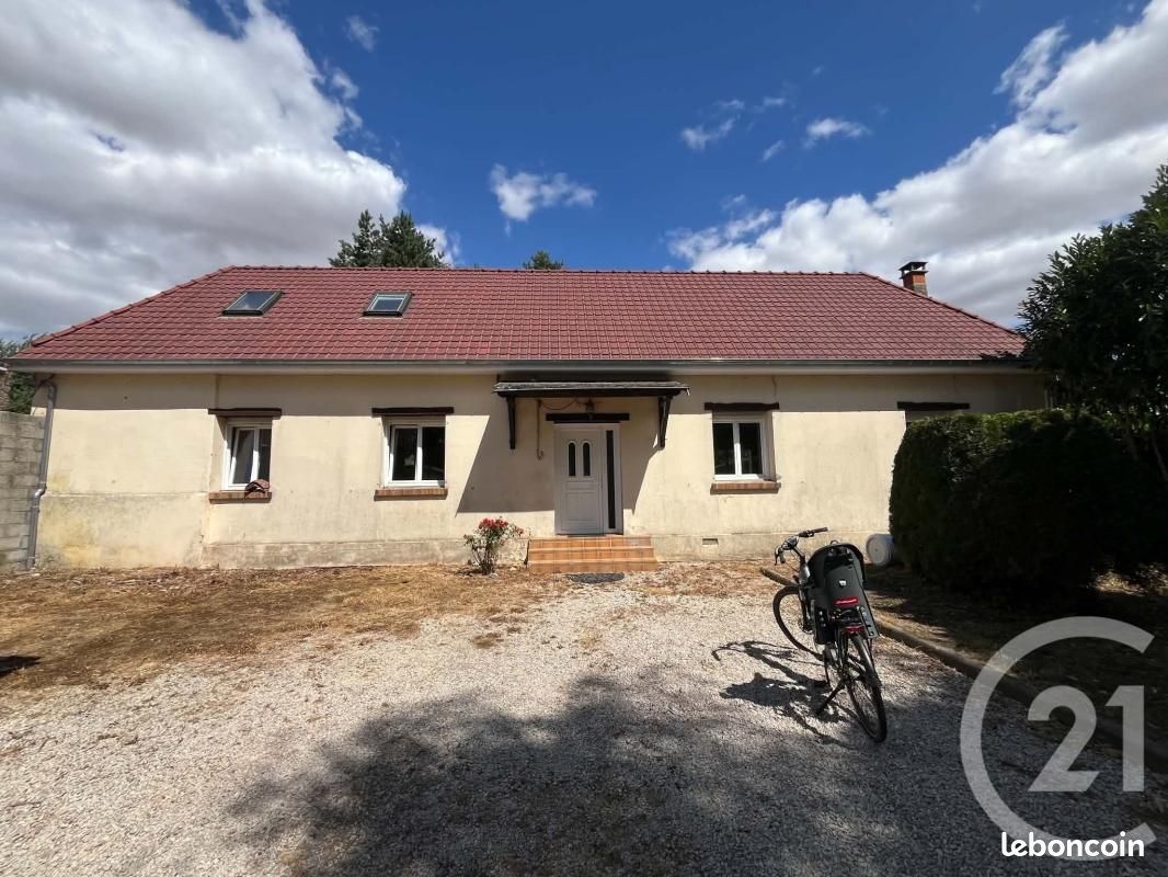 Maison 4 pièces 120 m² · à Varennes · 120 m² · 175 000 €