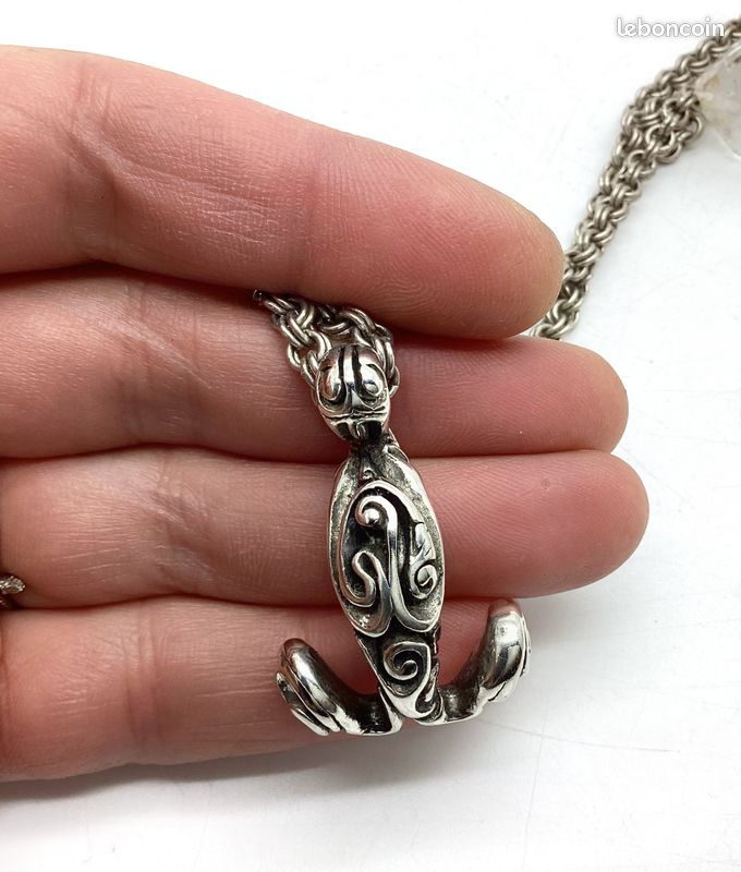 Collier avec pendentif ethnique tribal maori Hawaï métal argenté mixte tortue requin marteau chaîne incluse (image 8)