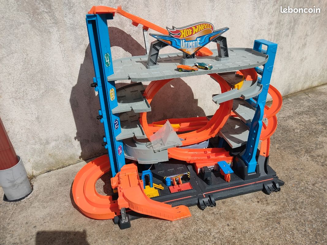 Circuit Hotwheels requin (image 1)