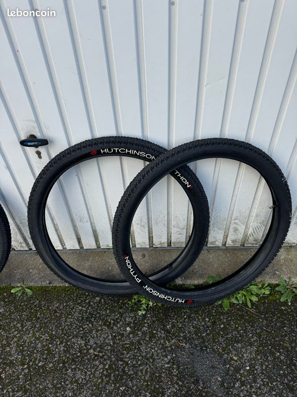 Pneu De VTT Hutchinson Cougar 27,5 X 2,40 Tubeless Ready Hardskin Pliable Noir