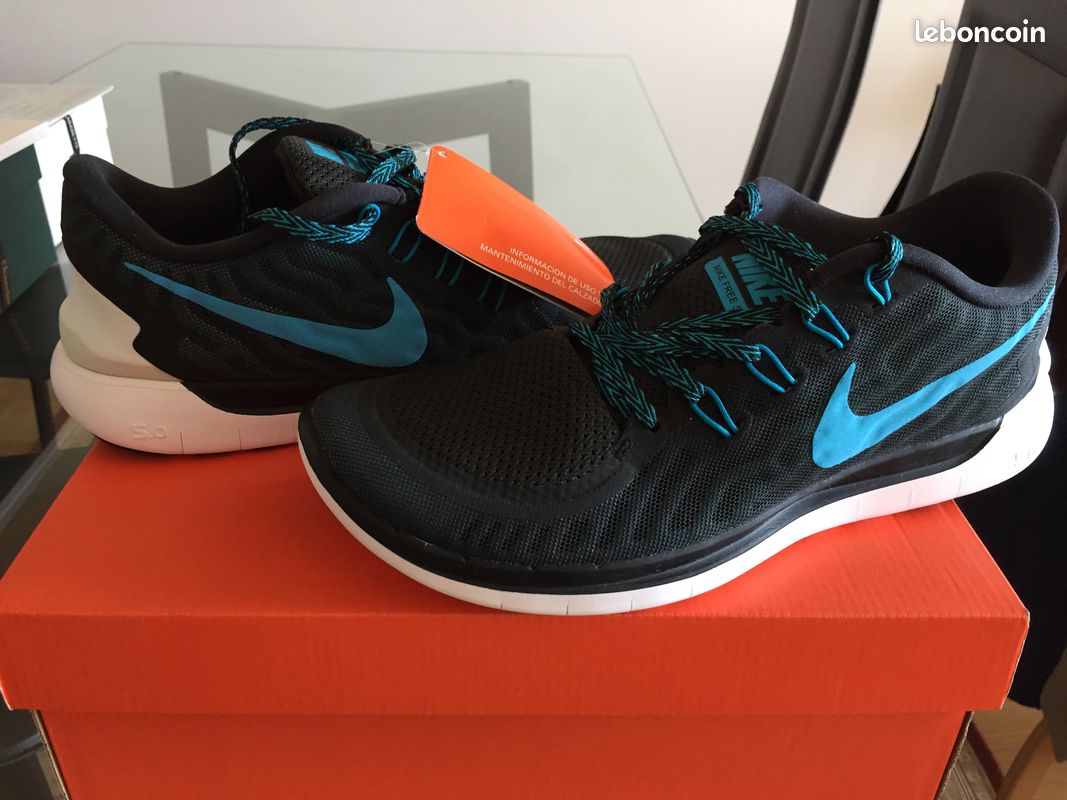 Chaussons mules pantoufles fourrés laine Taille 40 Chaussures