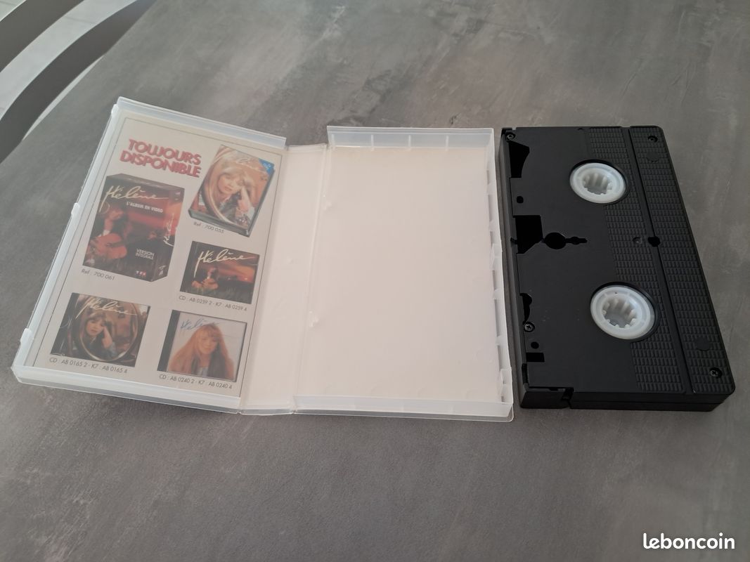Cassette VHS Hélène Zénith concert intégral année 1990 (image 5)