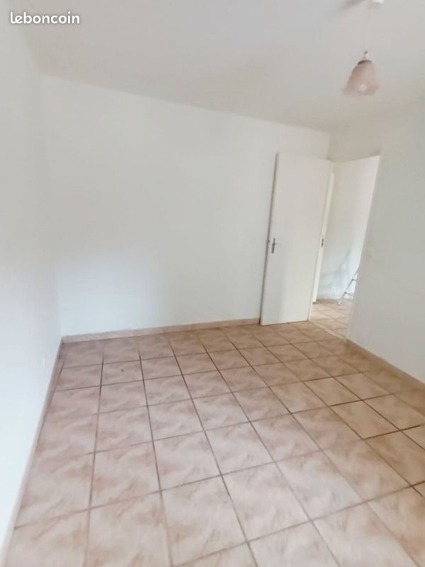 Appartement a louer villiers-sur-marne - 2 pièce(s) - 27 m2 - Surfyn