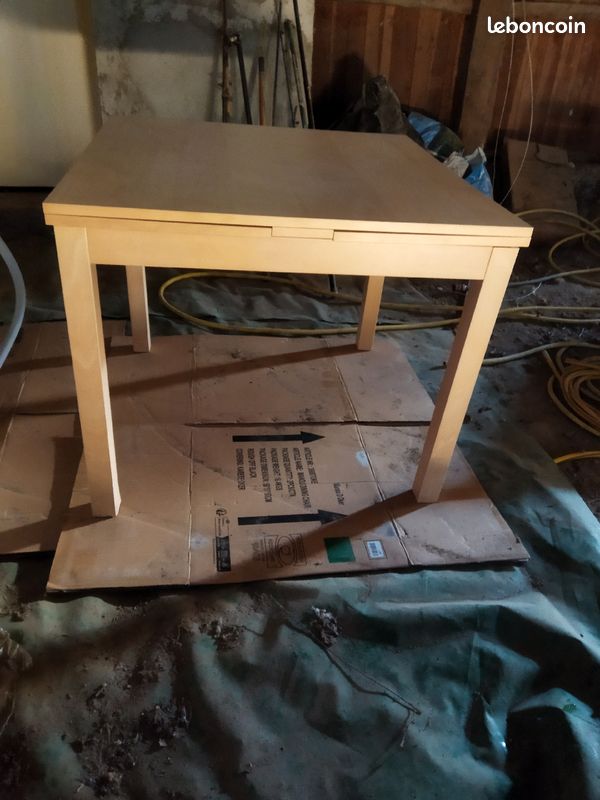 Table de séjour (image 1)
